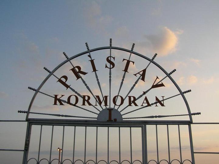 Hotel Kormorán Šamorín Exterior foto