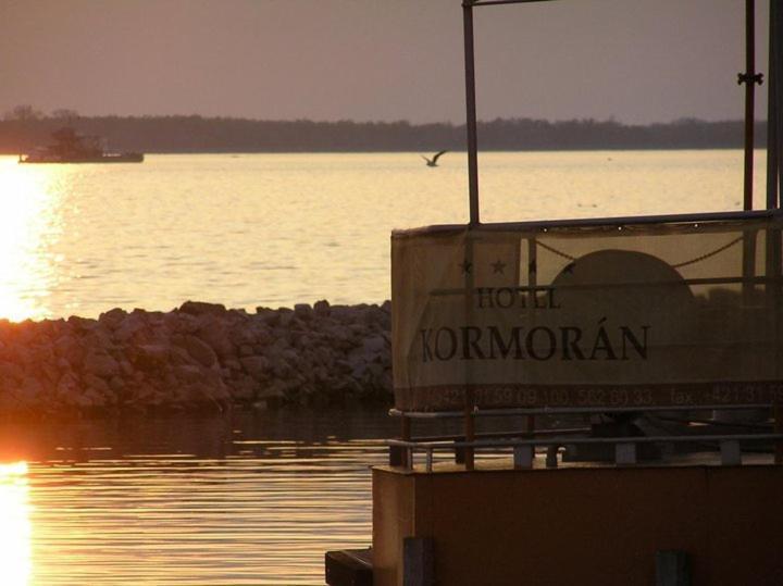 Hotel Kormorán Šamorín Exterior foto